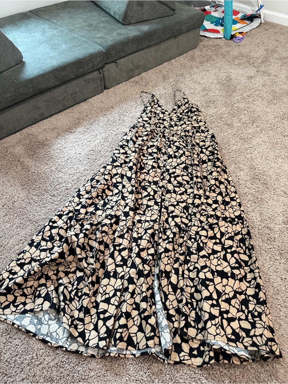 Abercrombie & Fitch Black and Beige Floral Slip Dress